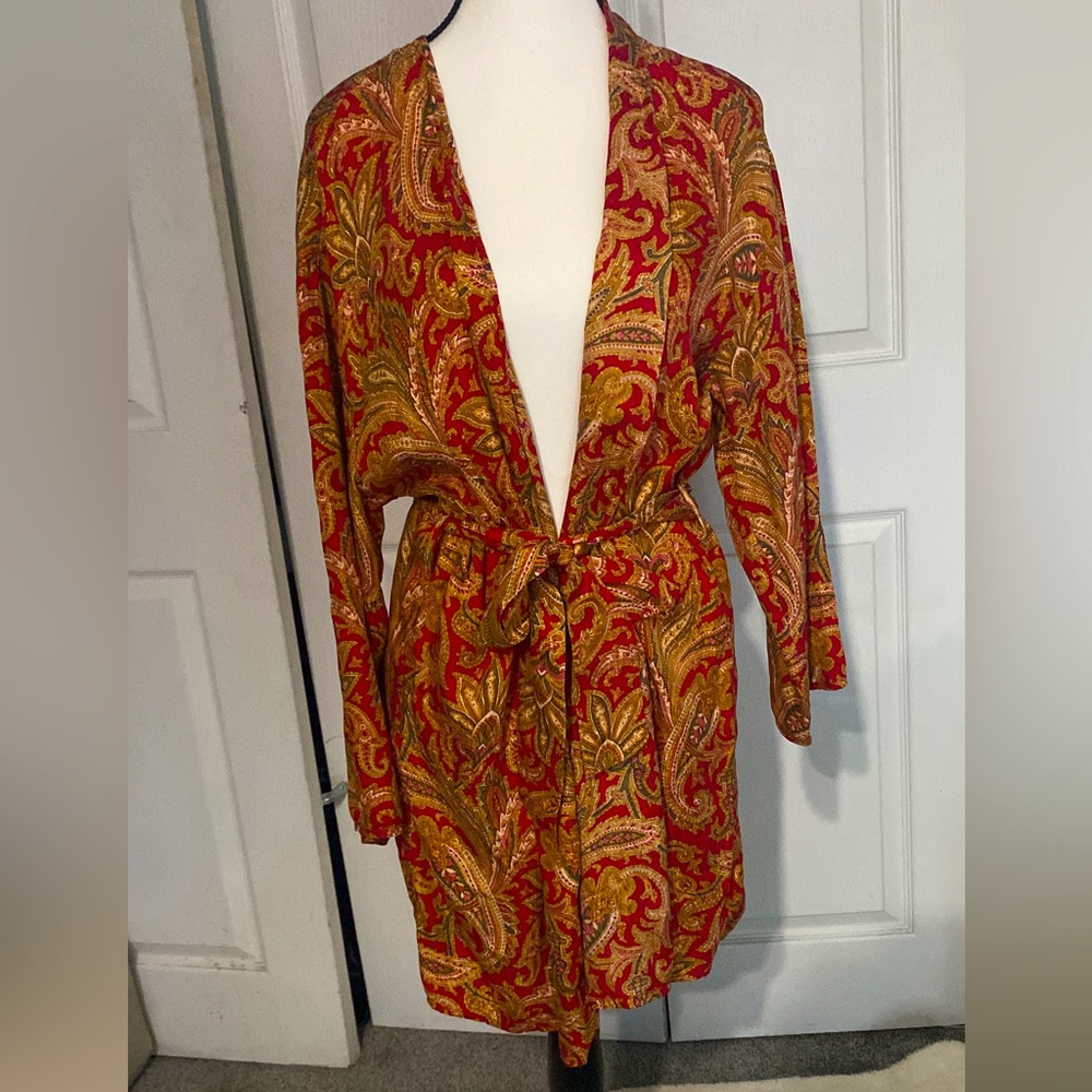 Victoria Secret | Gold tag 1990’s 100% silk vintage paisley printed Robe | Small